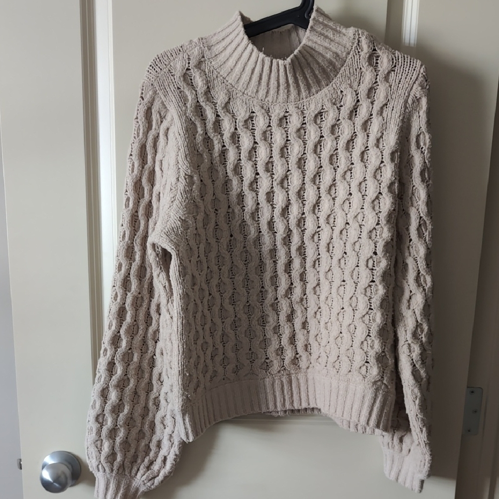Women’s Cable Knit Sweater - Cream